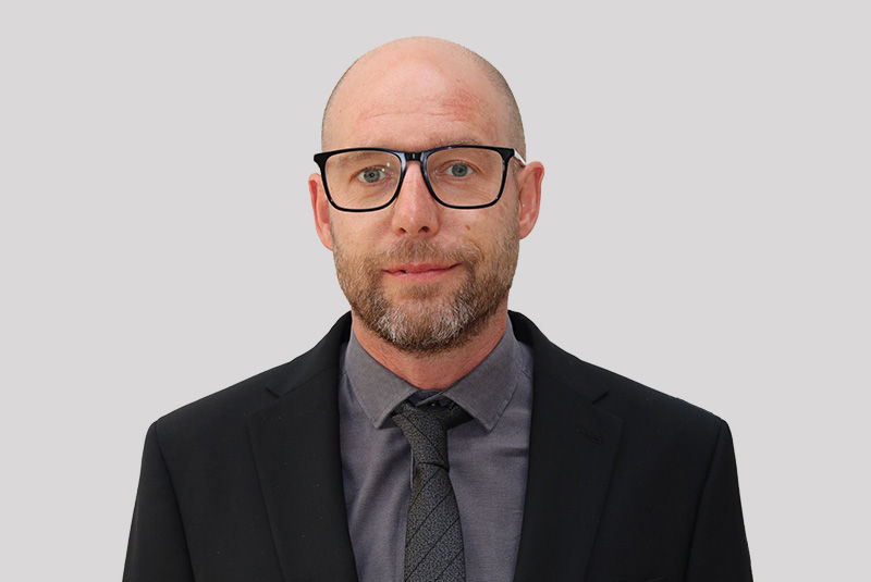 Dean Cruickshanks